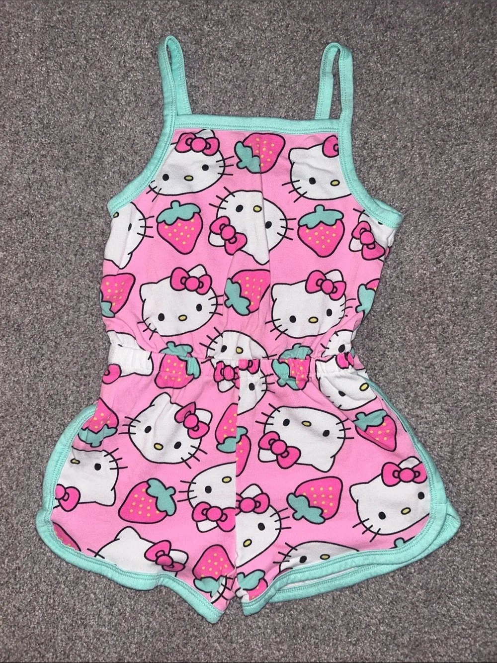 Hello Kitty Girls’ (6) Clothes
